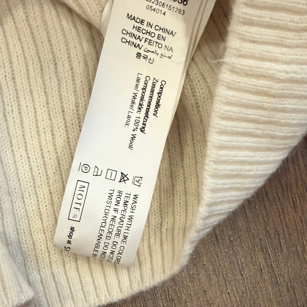 Motif Cream Ribbed Knit Mockneck Sweater Medium - C19-003